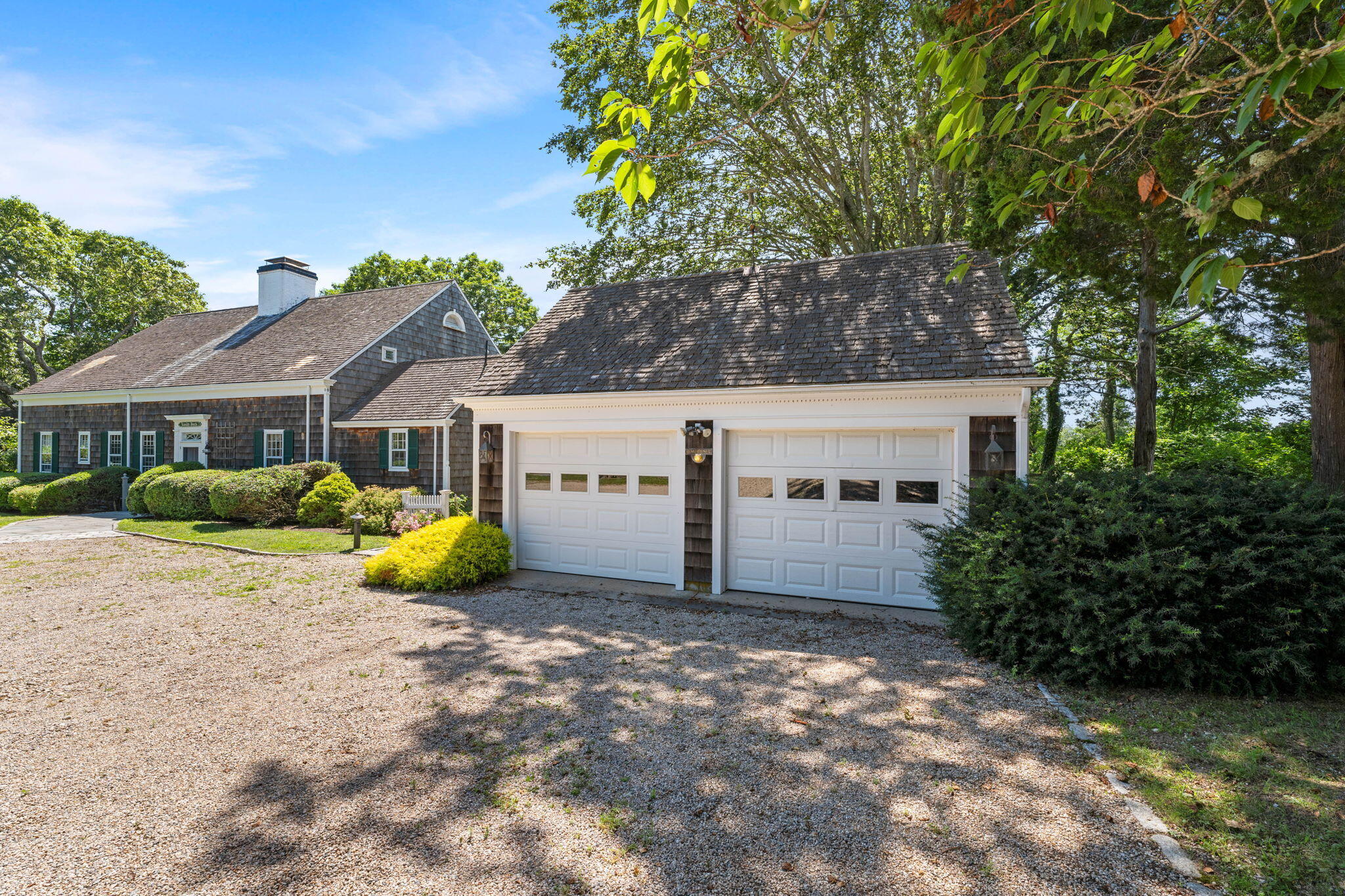 32 Chapoquoit Road