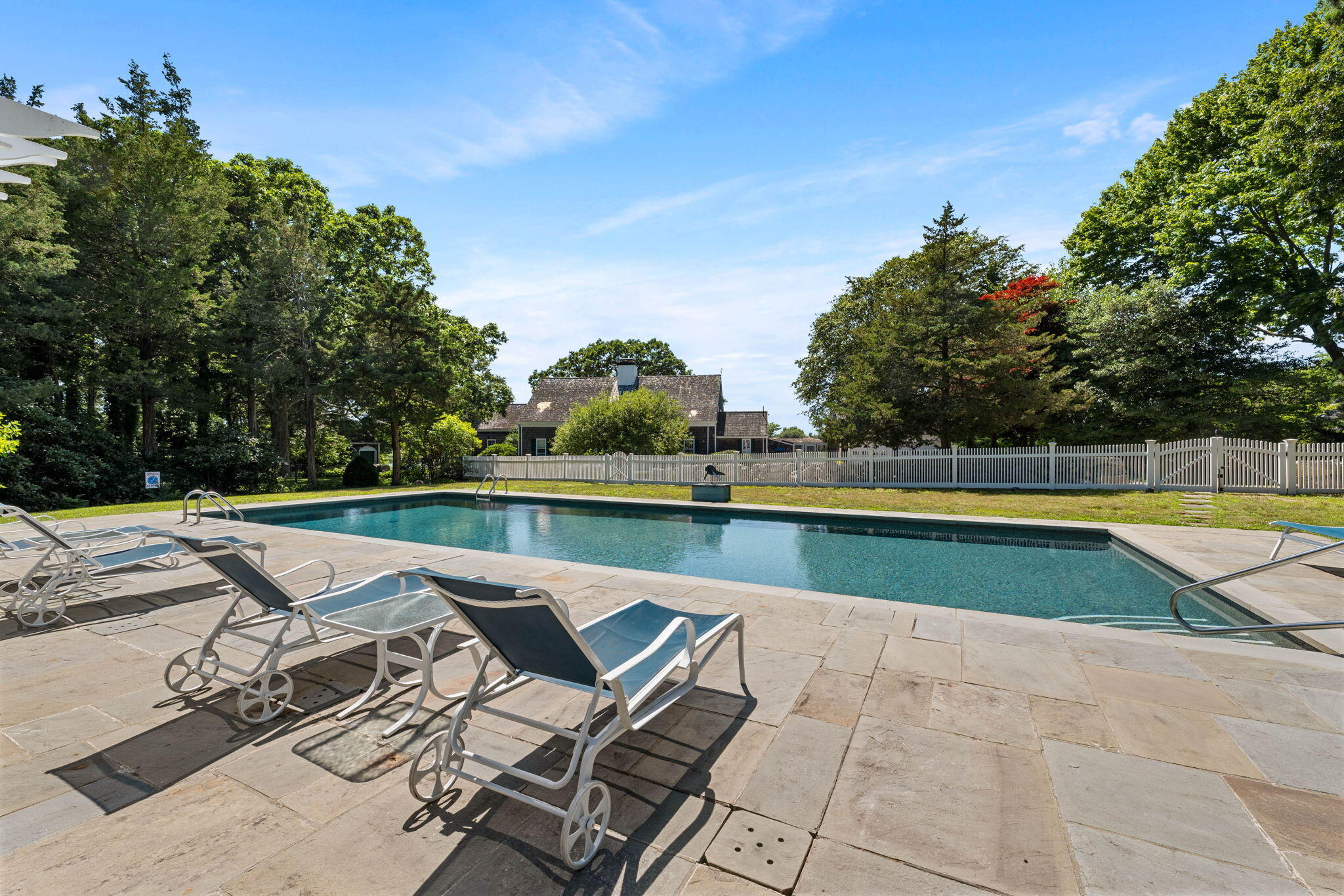 32 Chapoquoit Road