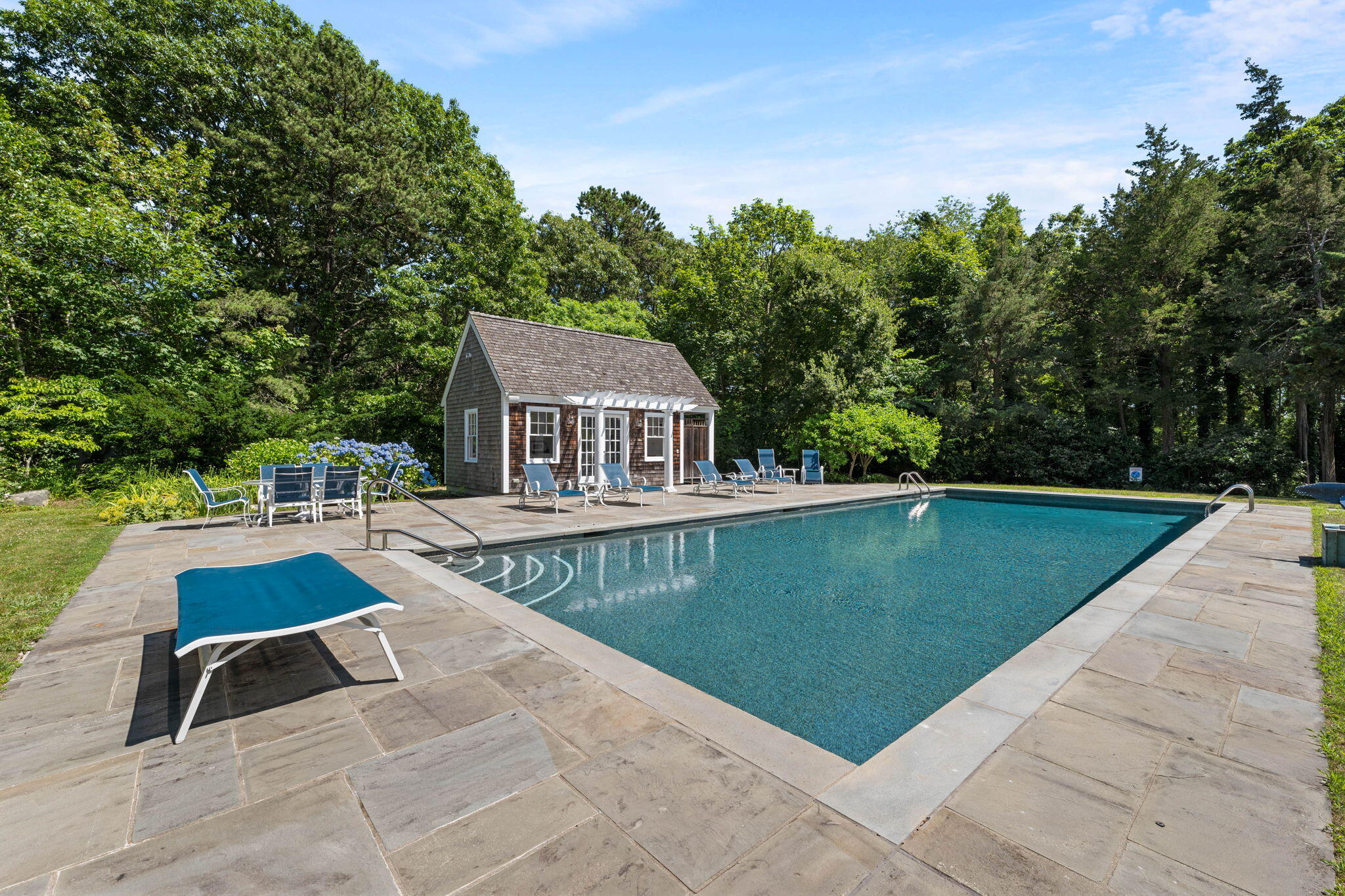 32 Chapoquoit Road