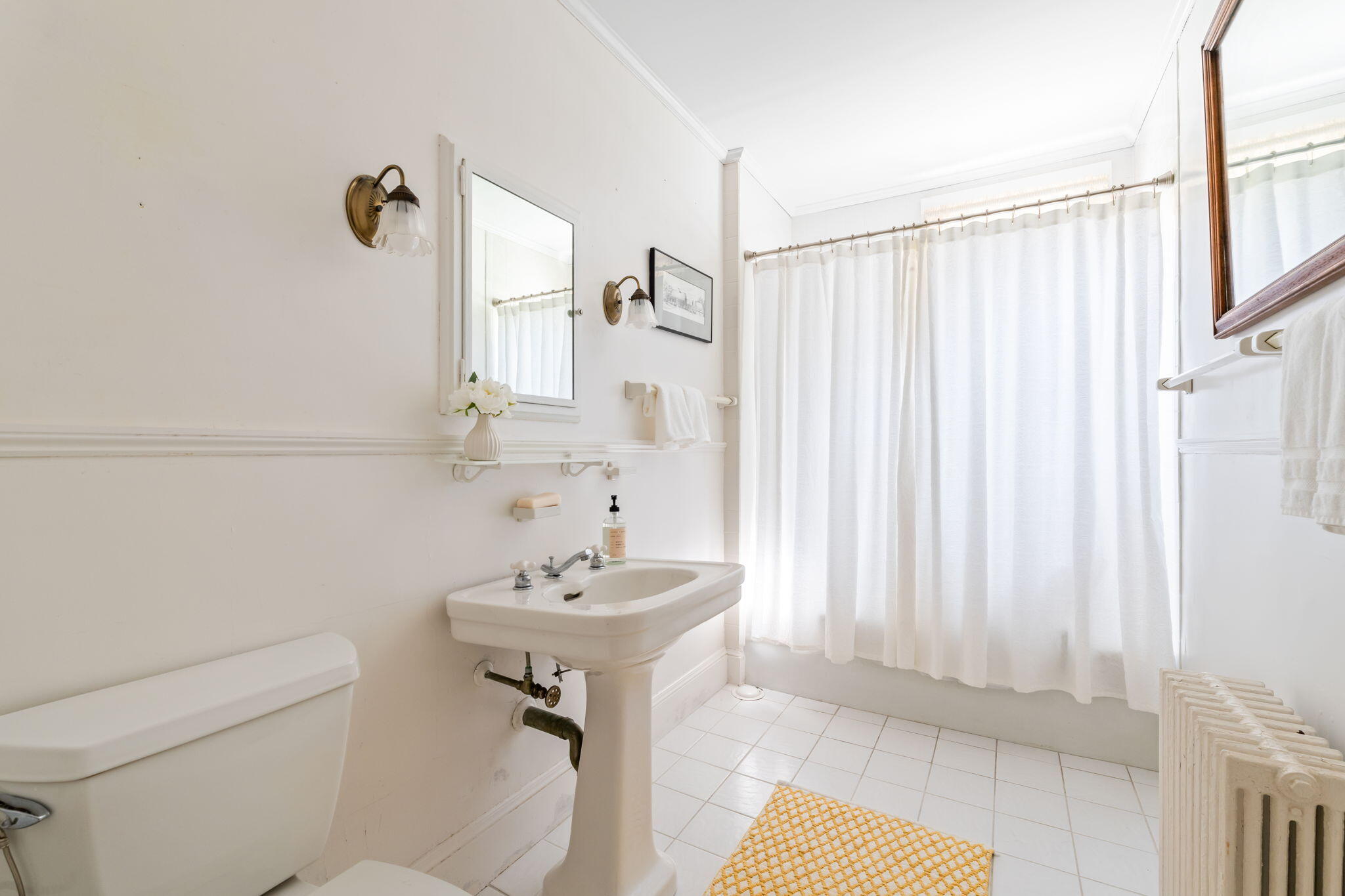 32 Chapoquoit Road