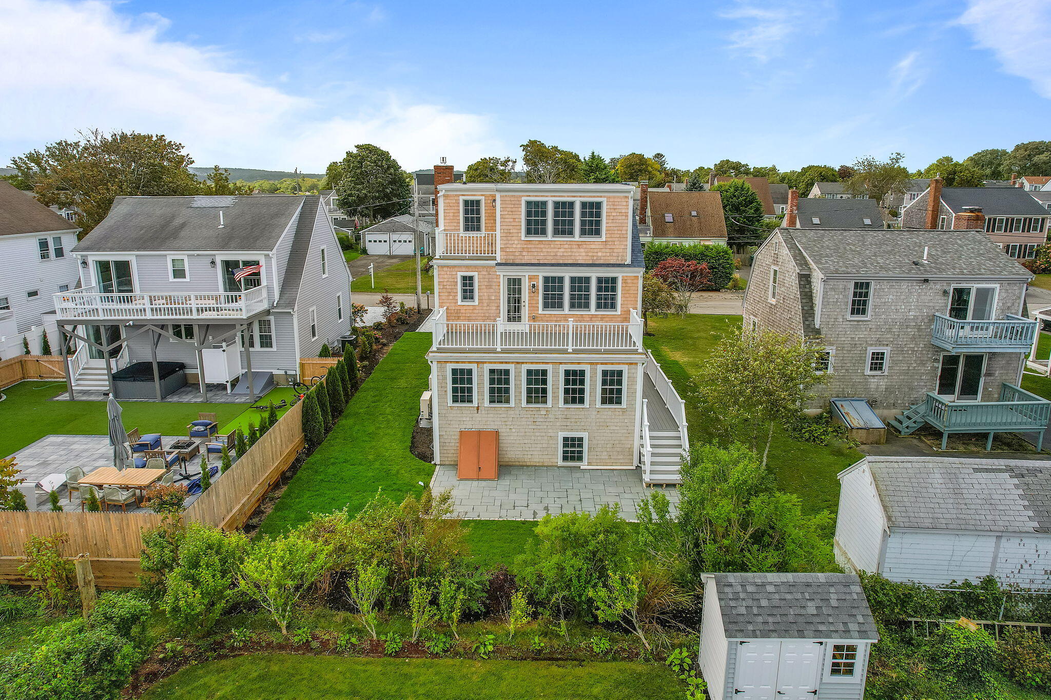 61 Tupper Avenue