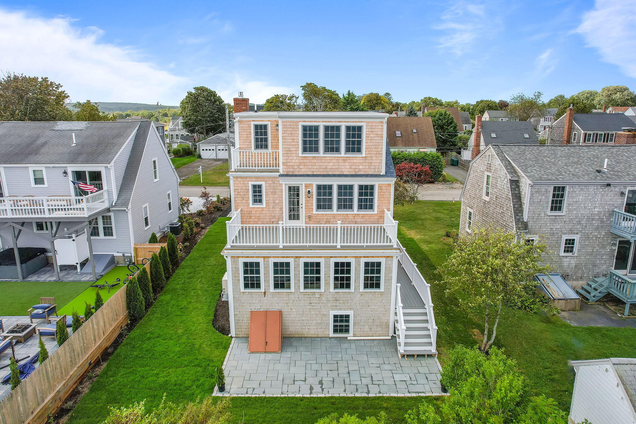 61 Tupper Avenue