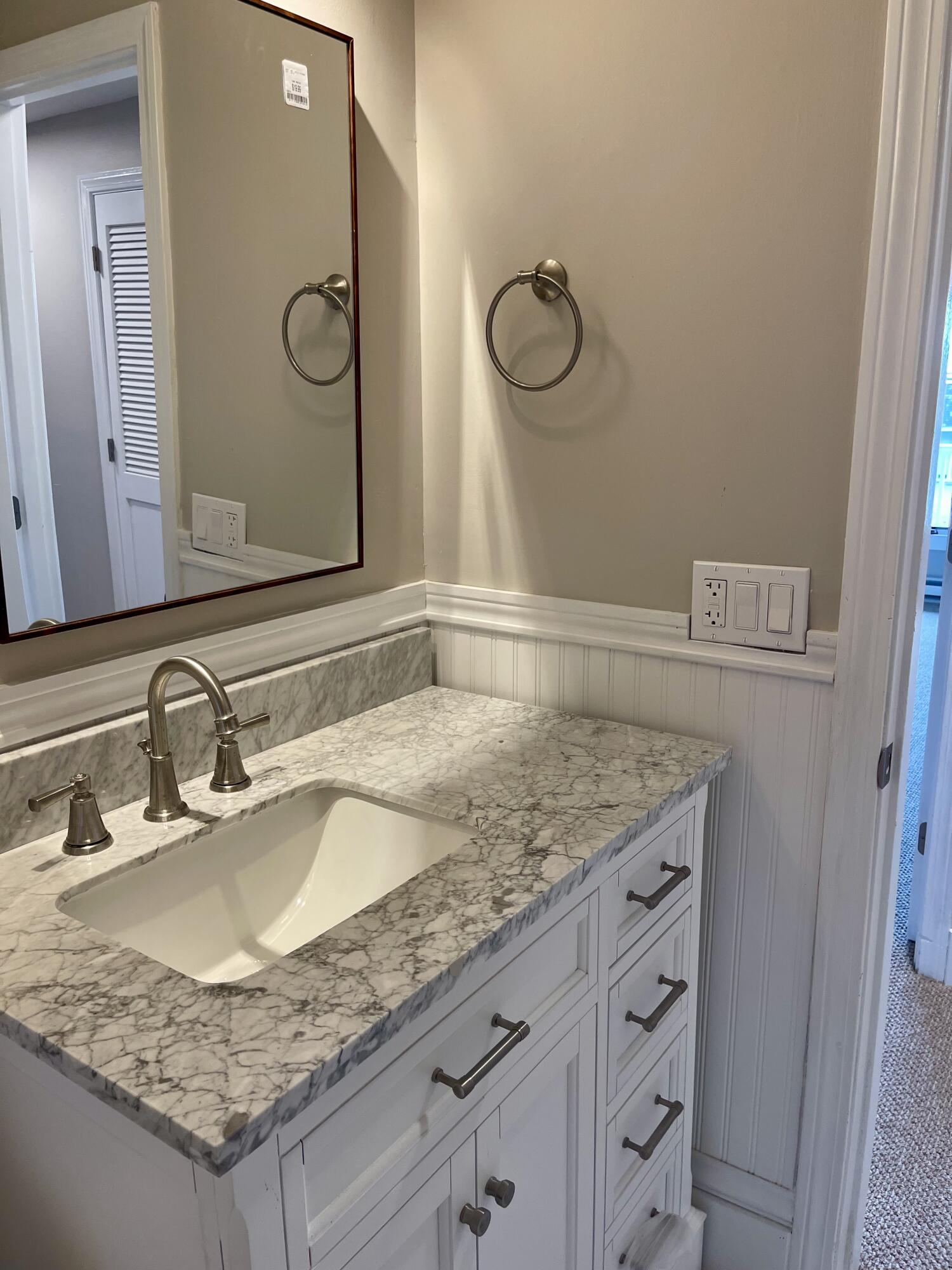 24 Old Colony Way # 11