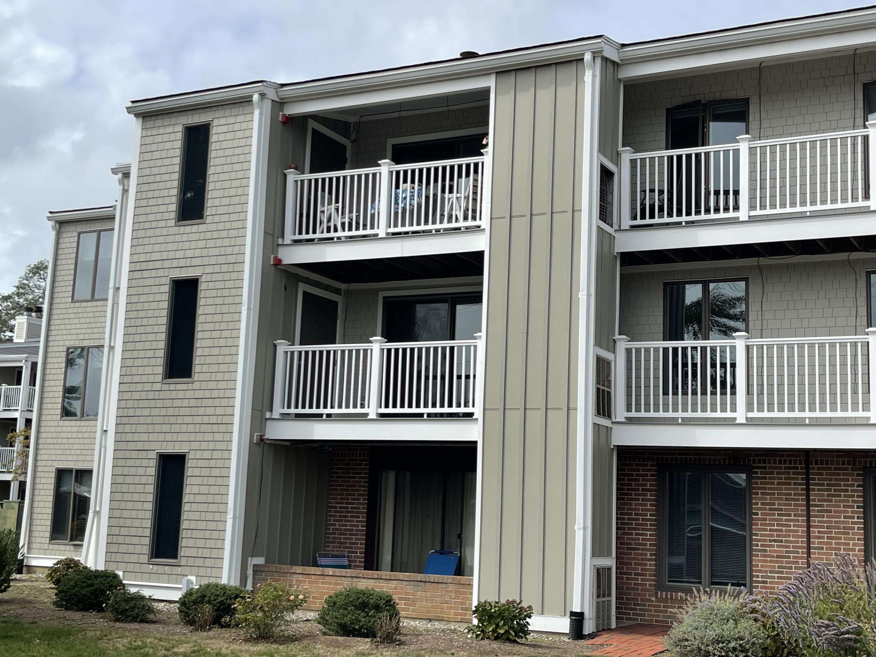 24 Old Colony Way # 11