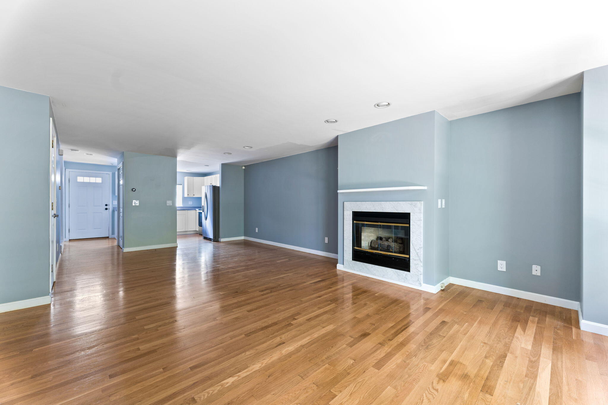 174 Queen Street Unit: 2EU