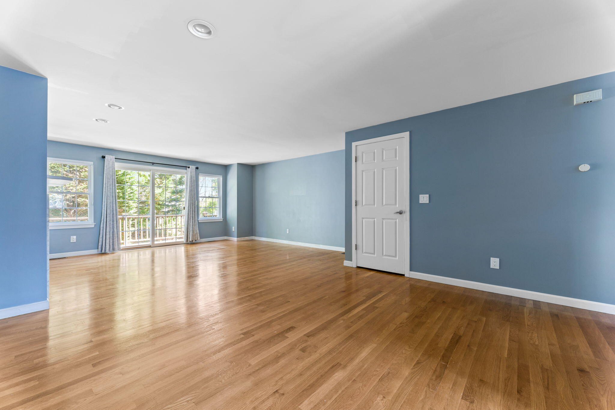 174 Queen Street Unit: 2EU