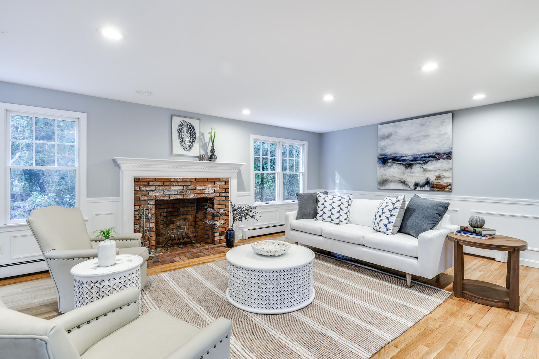 71 Colonial Way