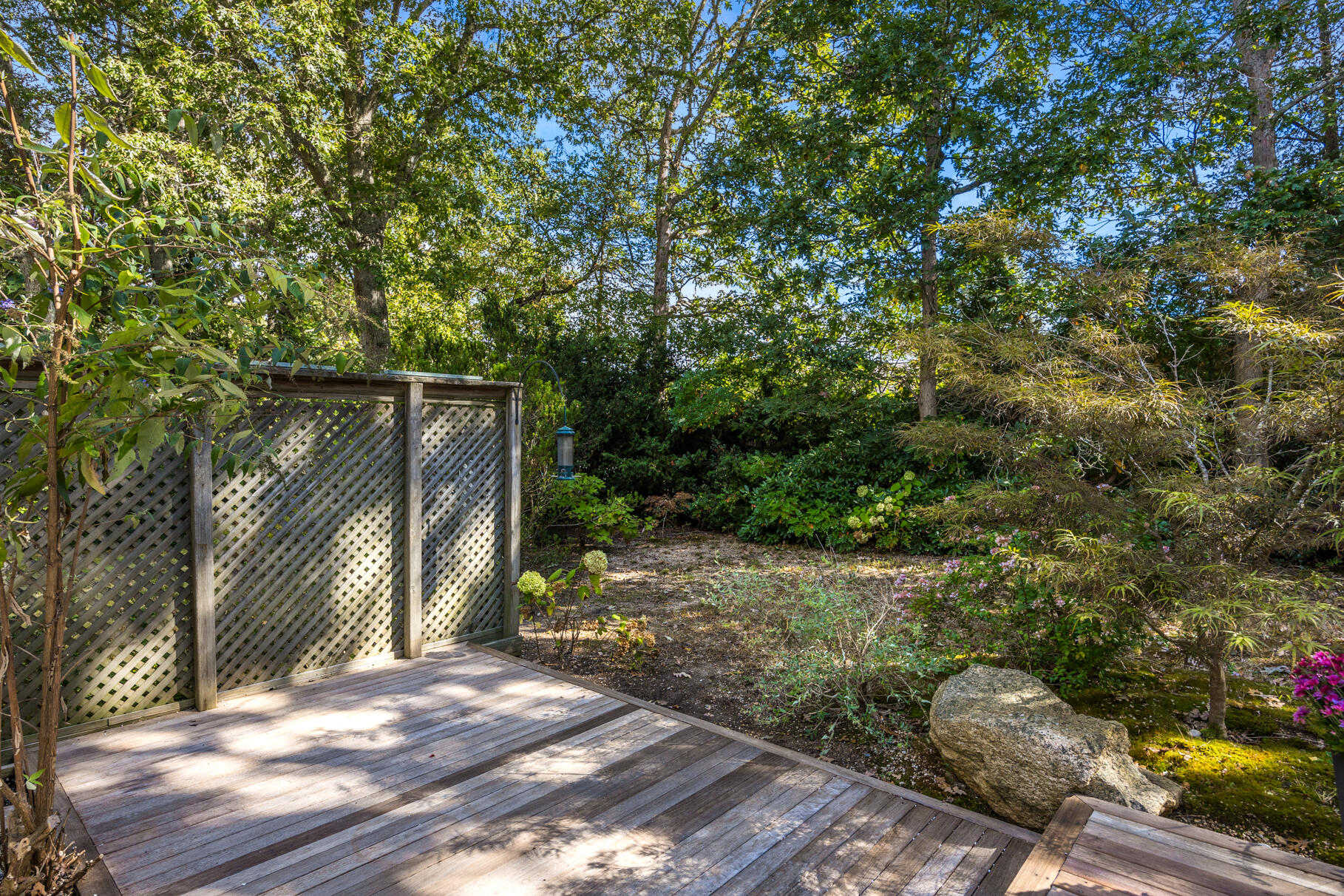 71 Colonial Way