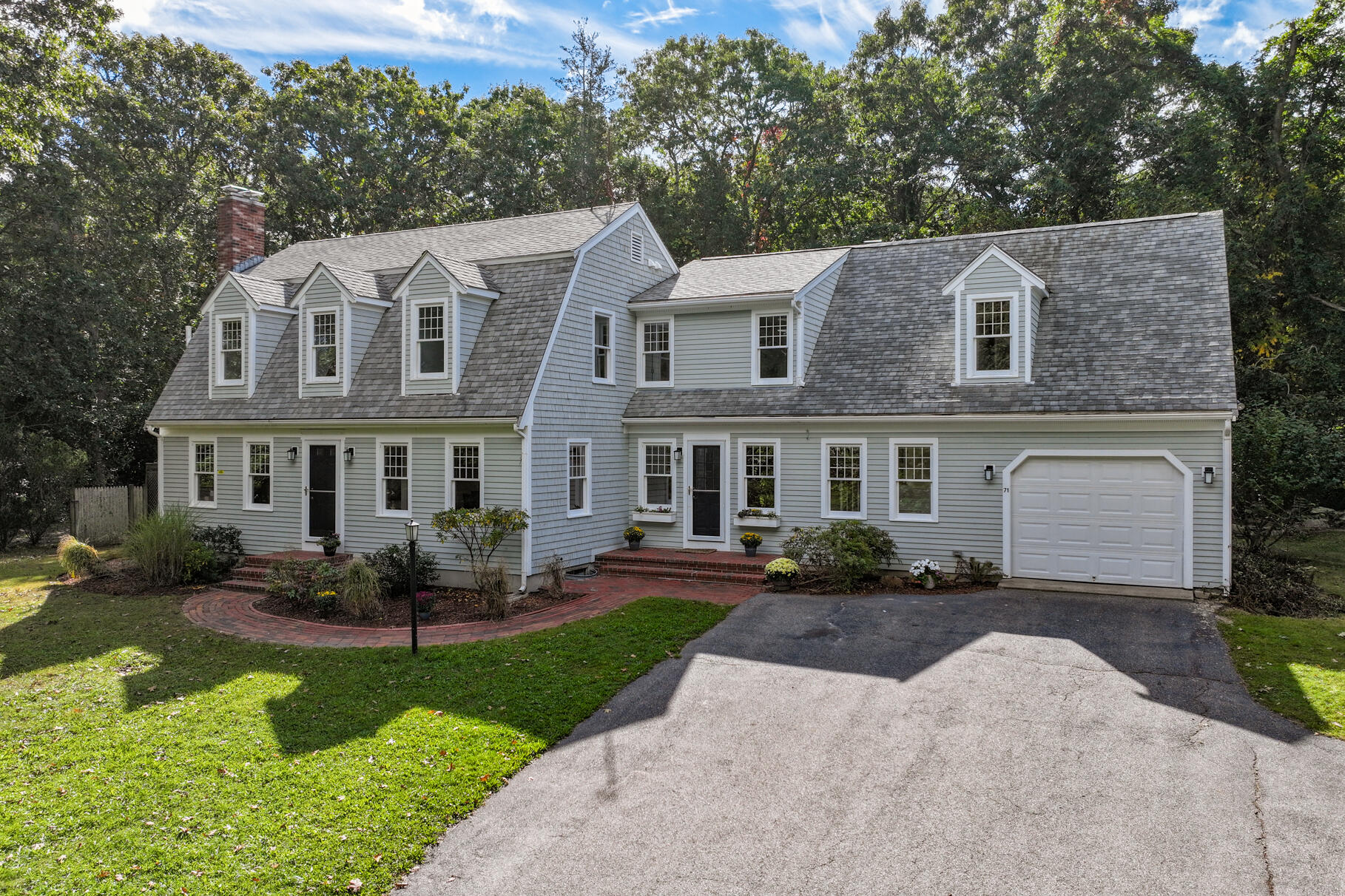 71 Colonial Way Falmouth MA