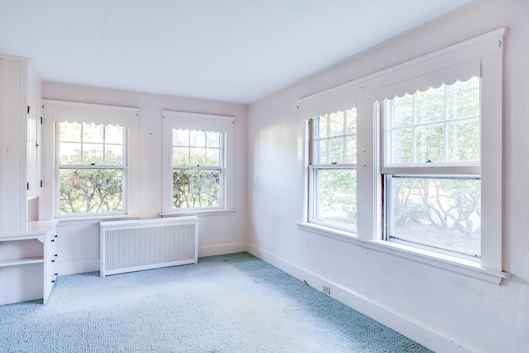 69 Hamlin Avenue
