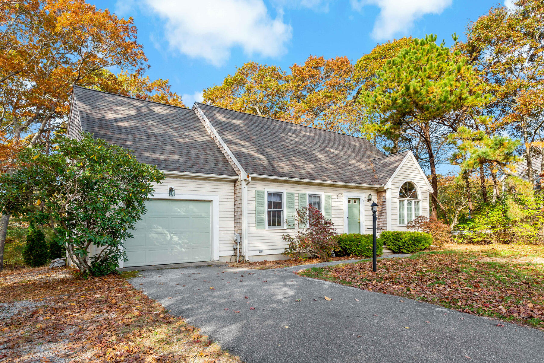 23 Lakeview Drive