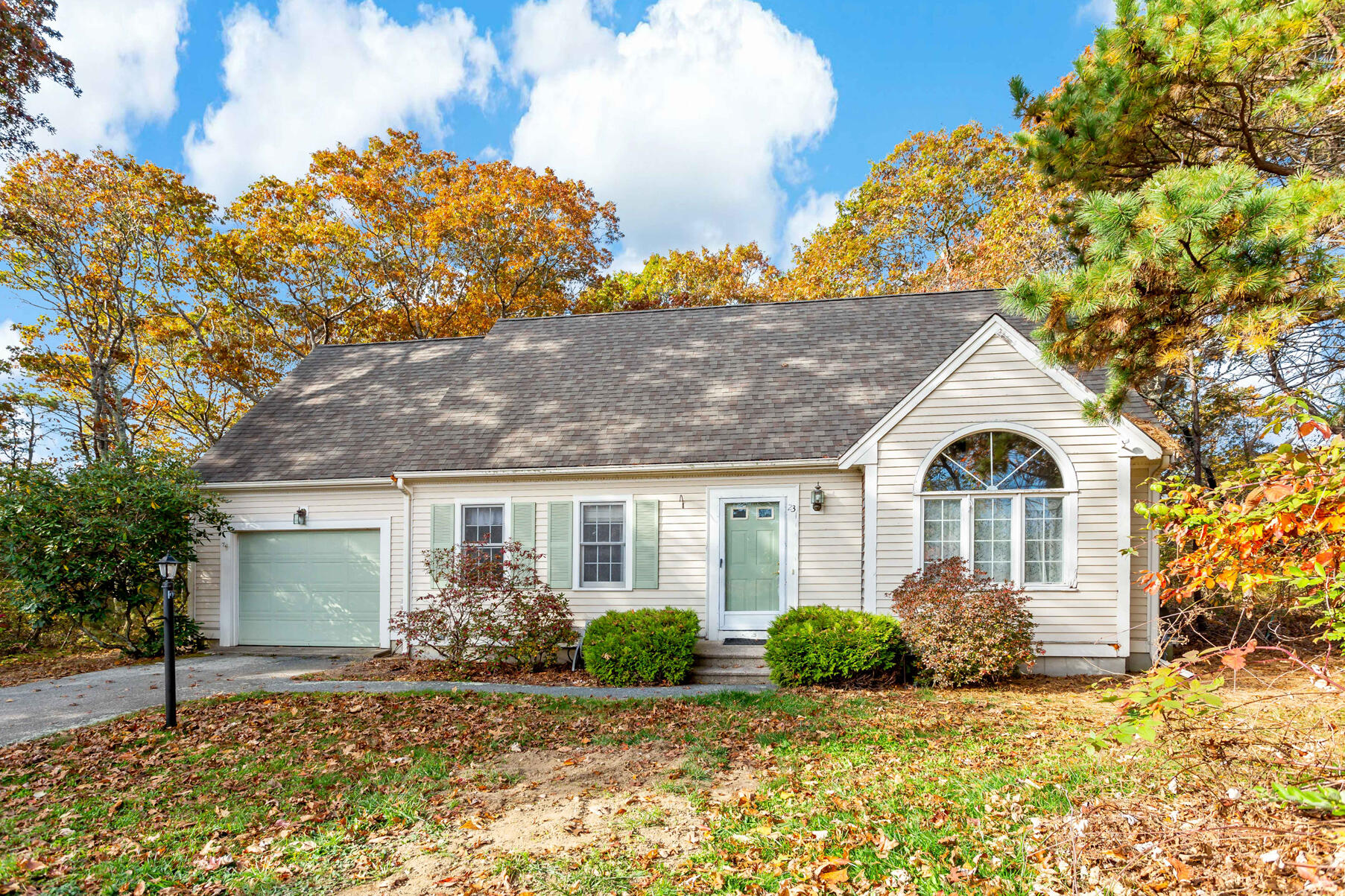 23 Lakeview Drive