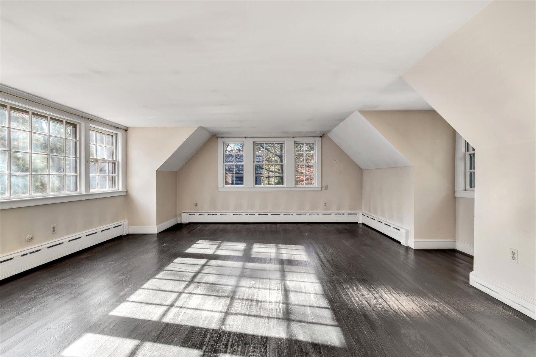 106 Bay Road