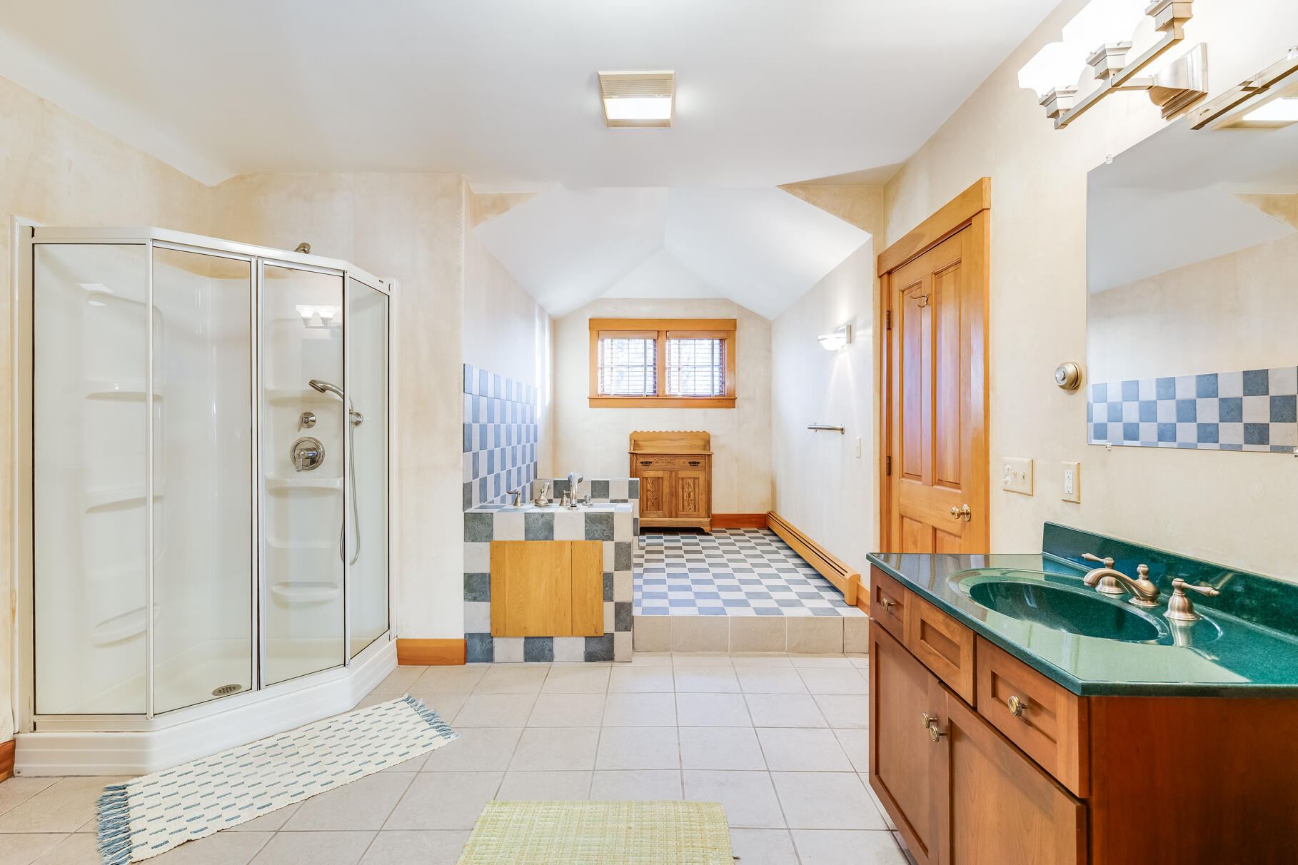 360 W Falmouth Highway