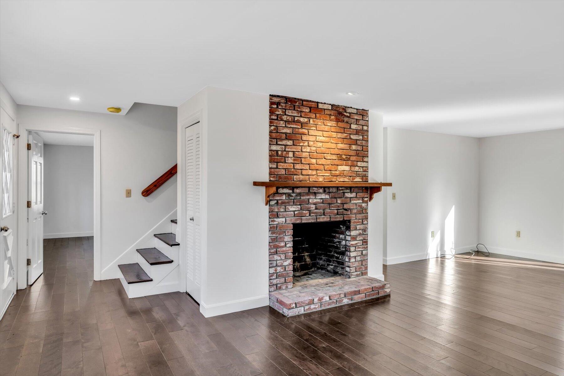 506 Woods Hole Road