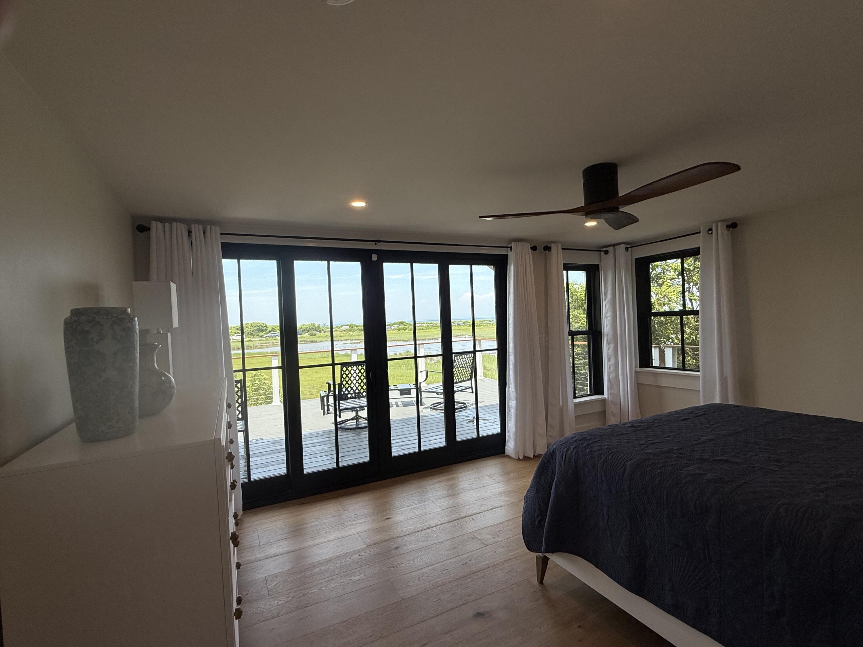 33 Wood Neck Road