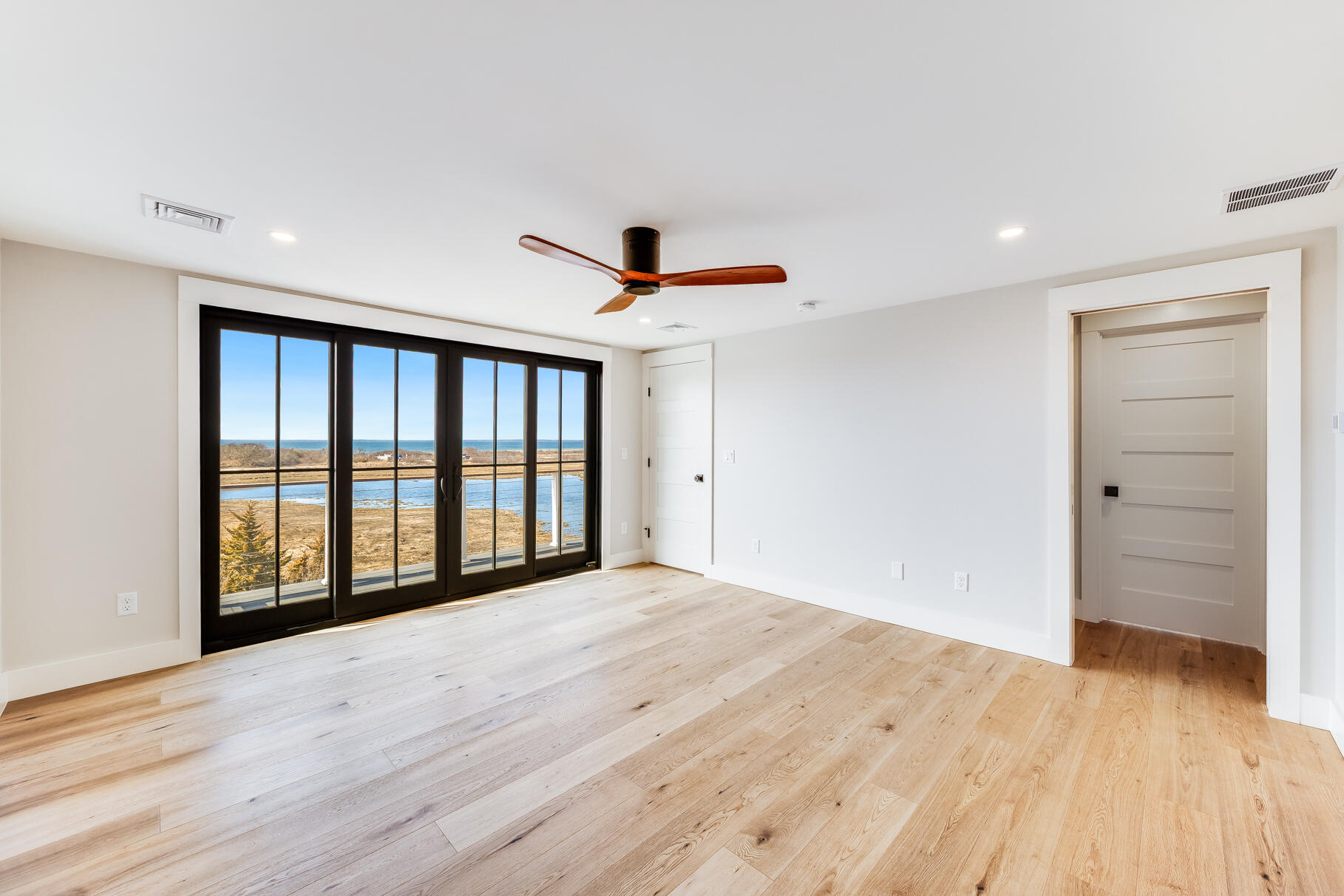 33 Wood Neck Road