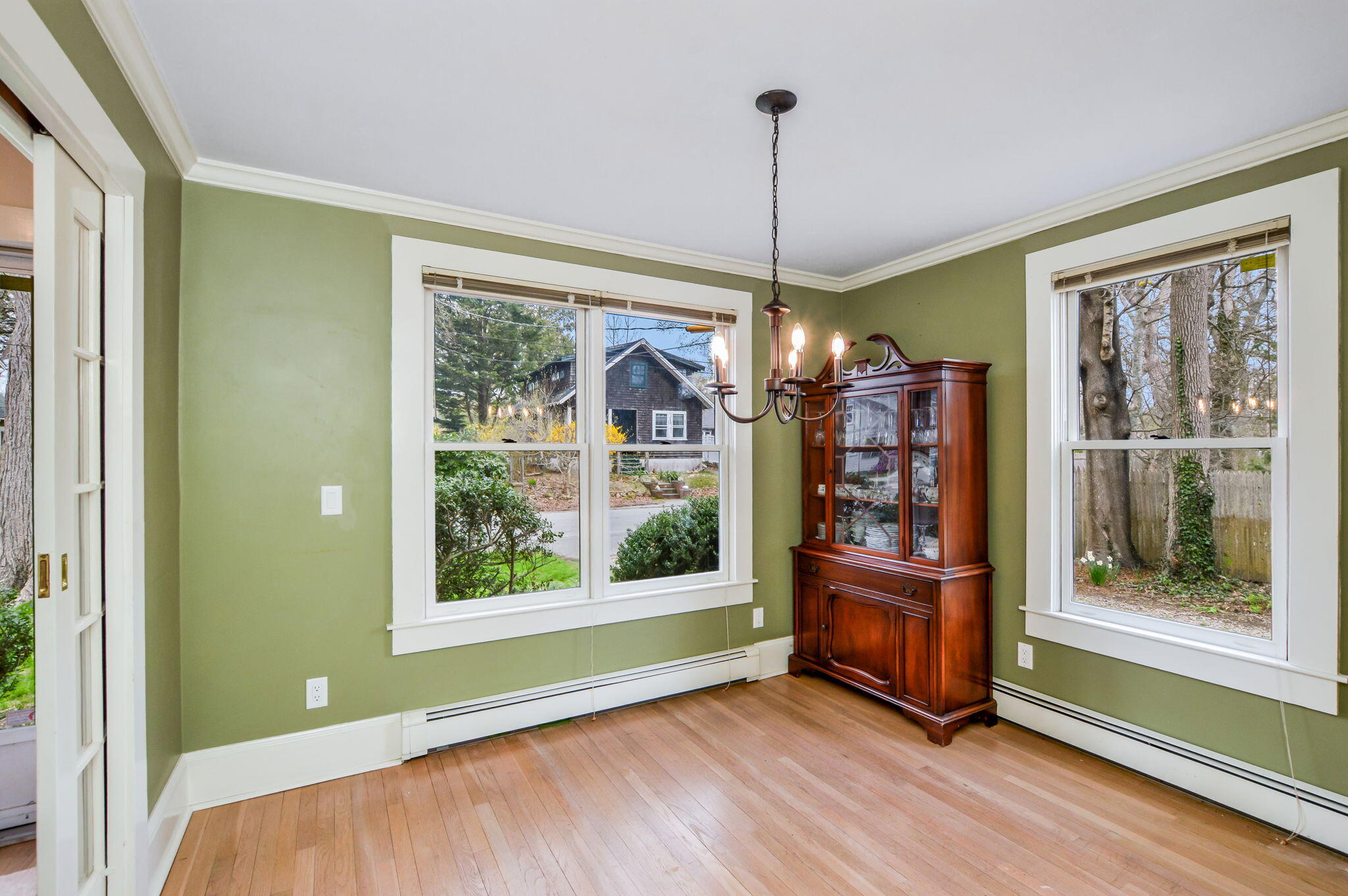 61 Oakwood Avenue