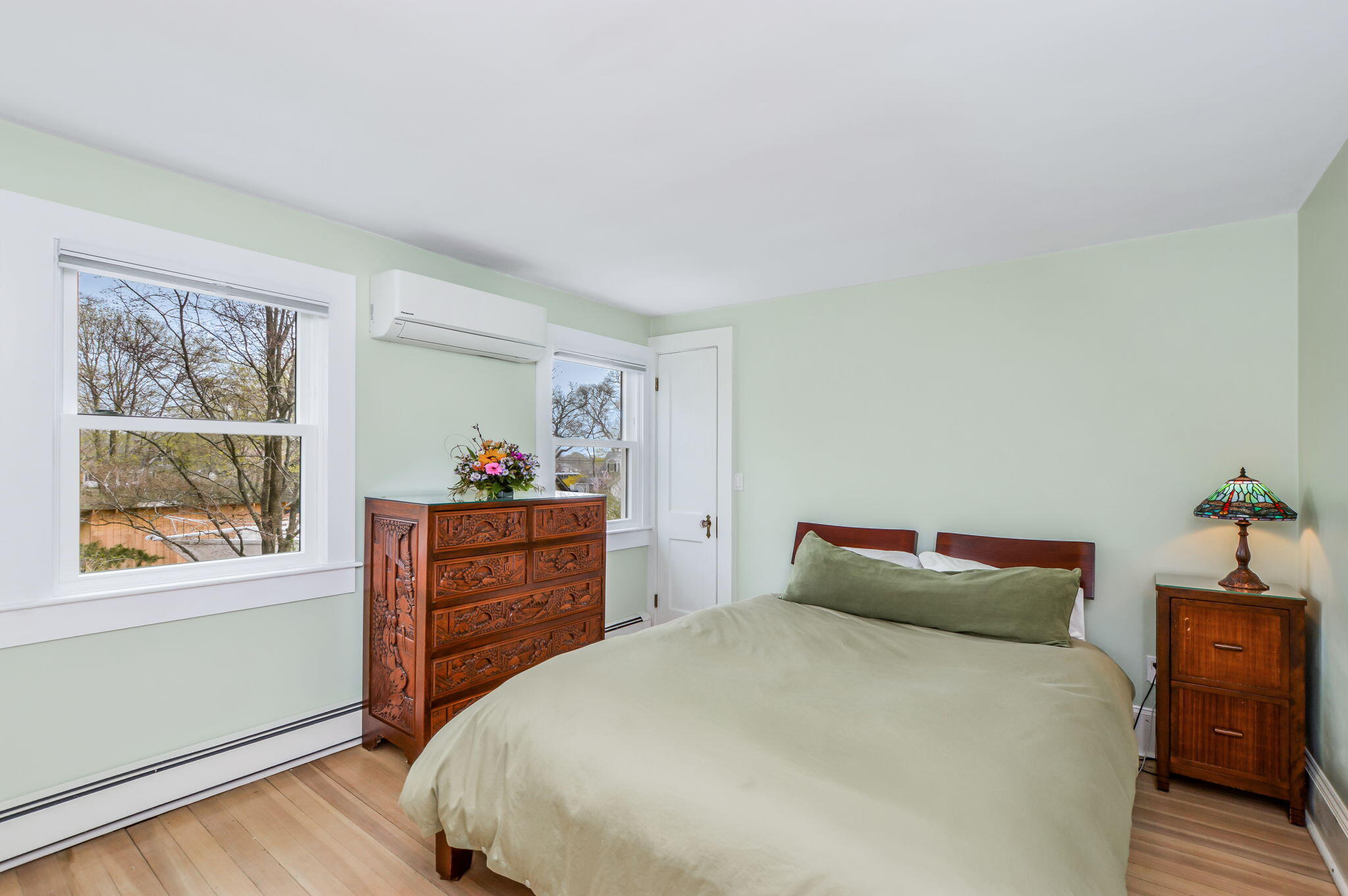61 Oakwood Avenue