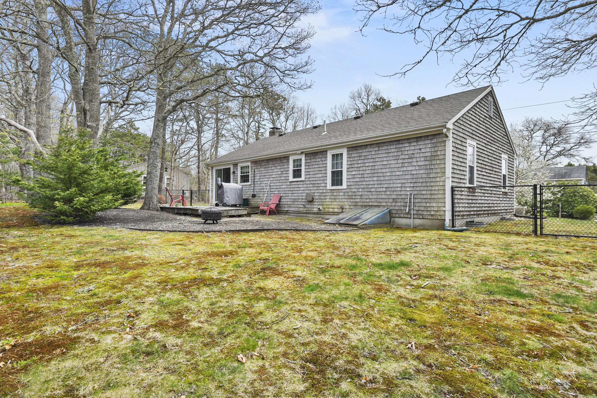 64 Lodengreen Drive