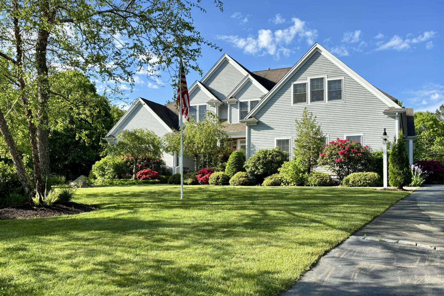 99 Hill And Plain Road Hatchville MA