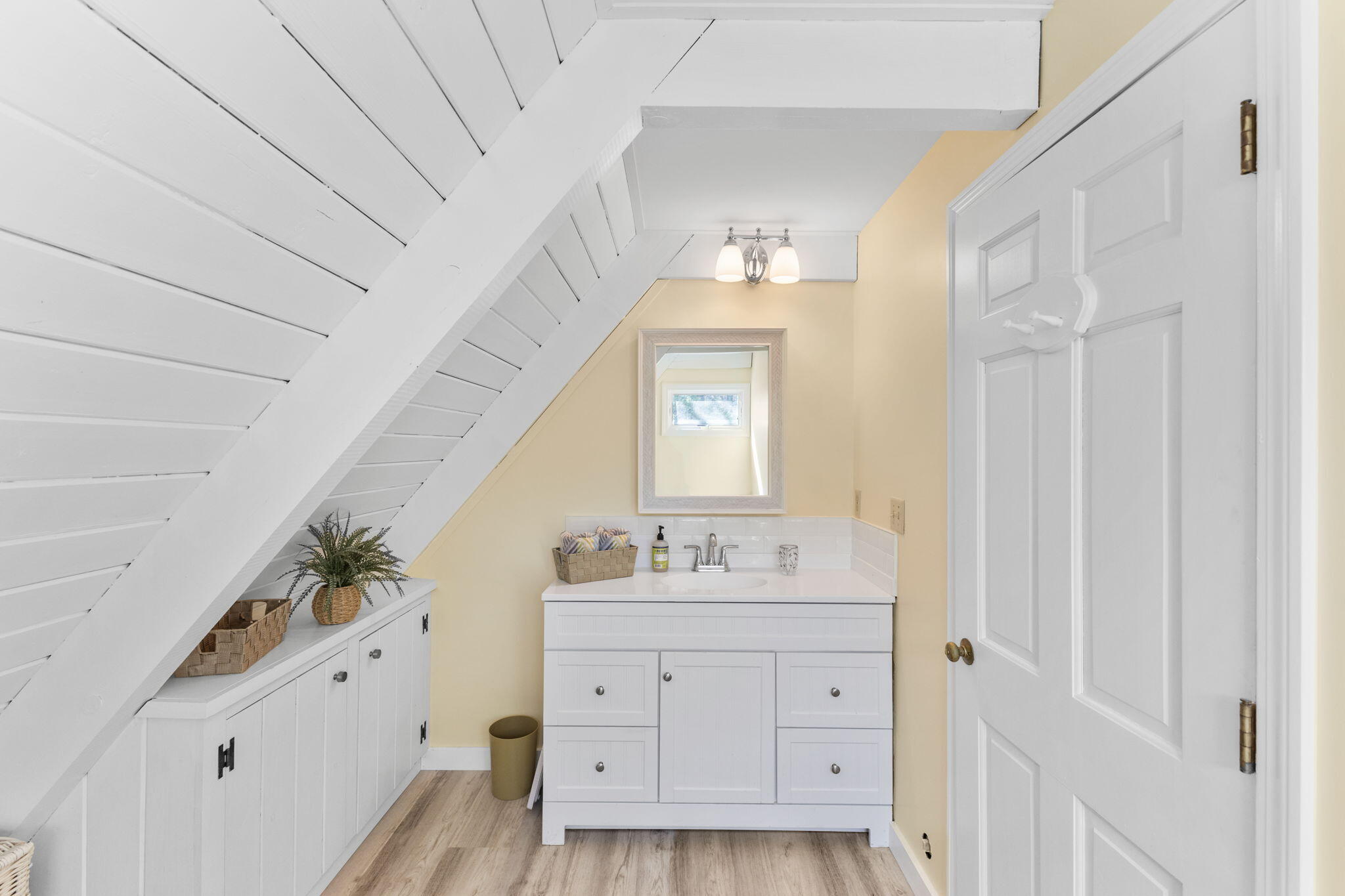 11 White Oak Trail