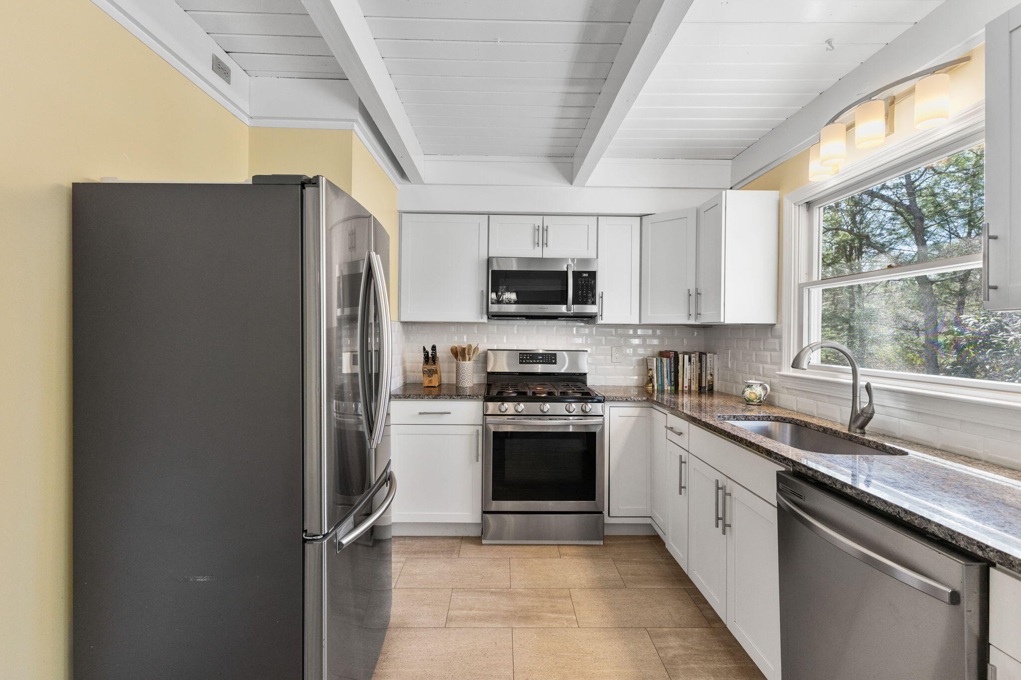 11 White Oak Trail