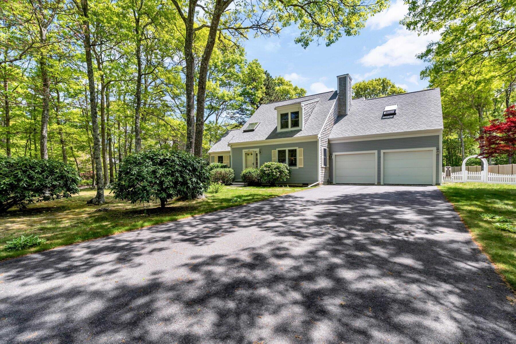 17 Greenway Circle
