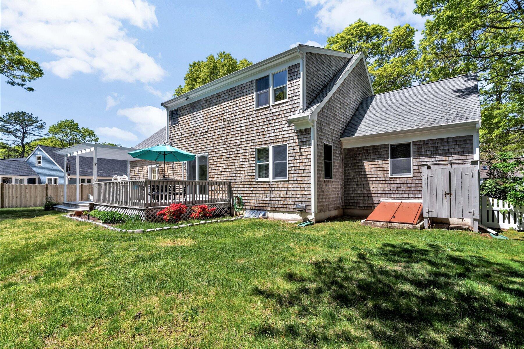 17 Greenway Circle
