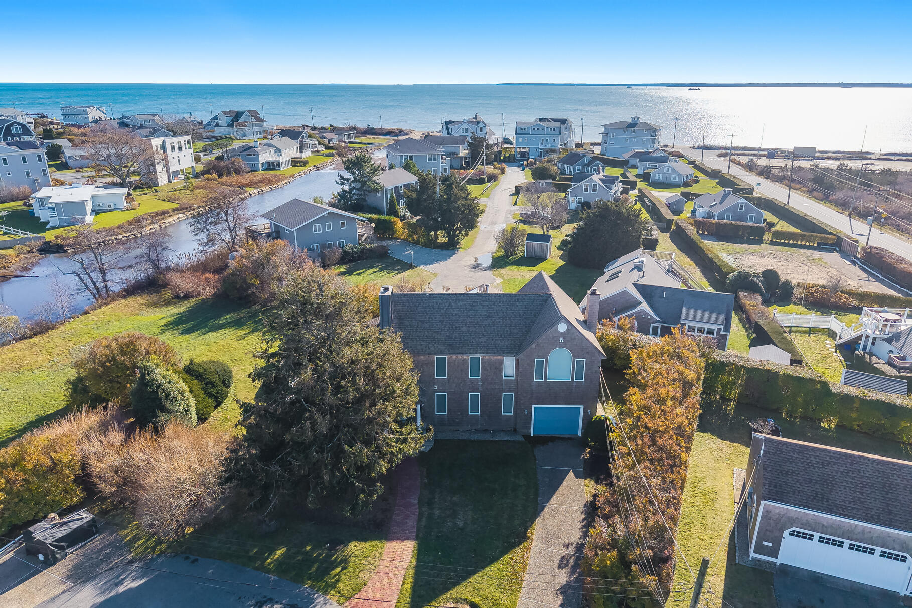 15 Hedge Lane