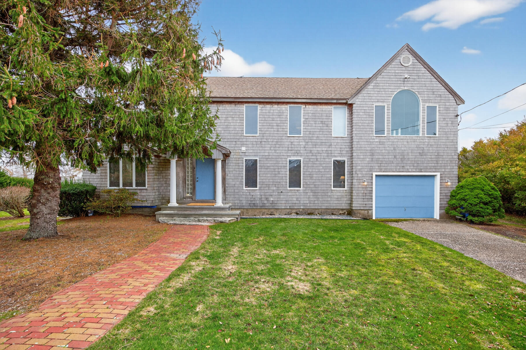15 Hedge Lane