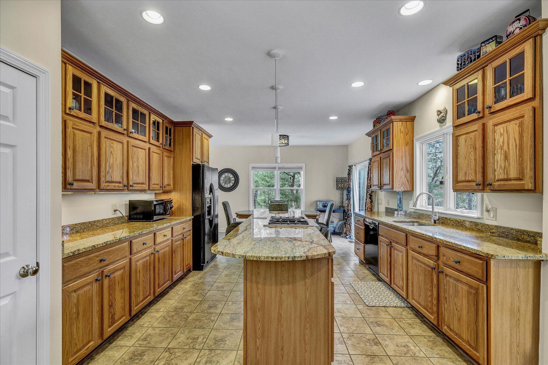 10 Rockledge Drive