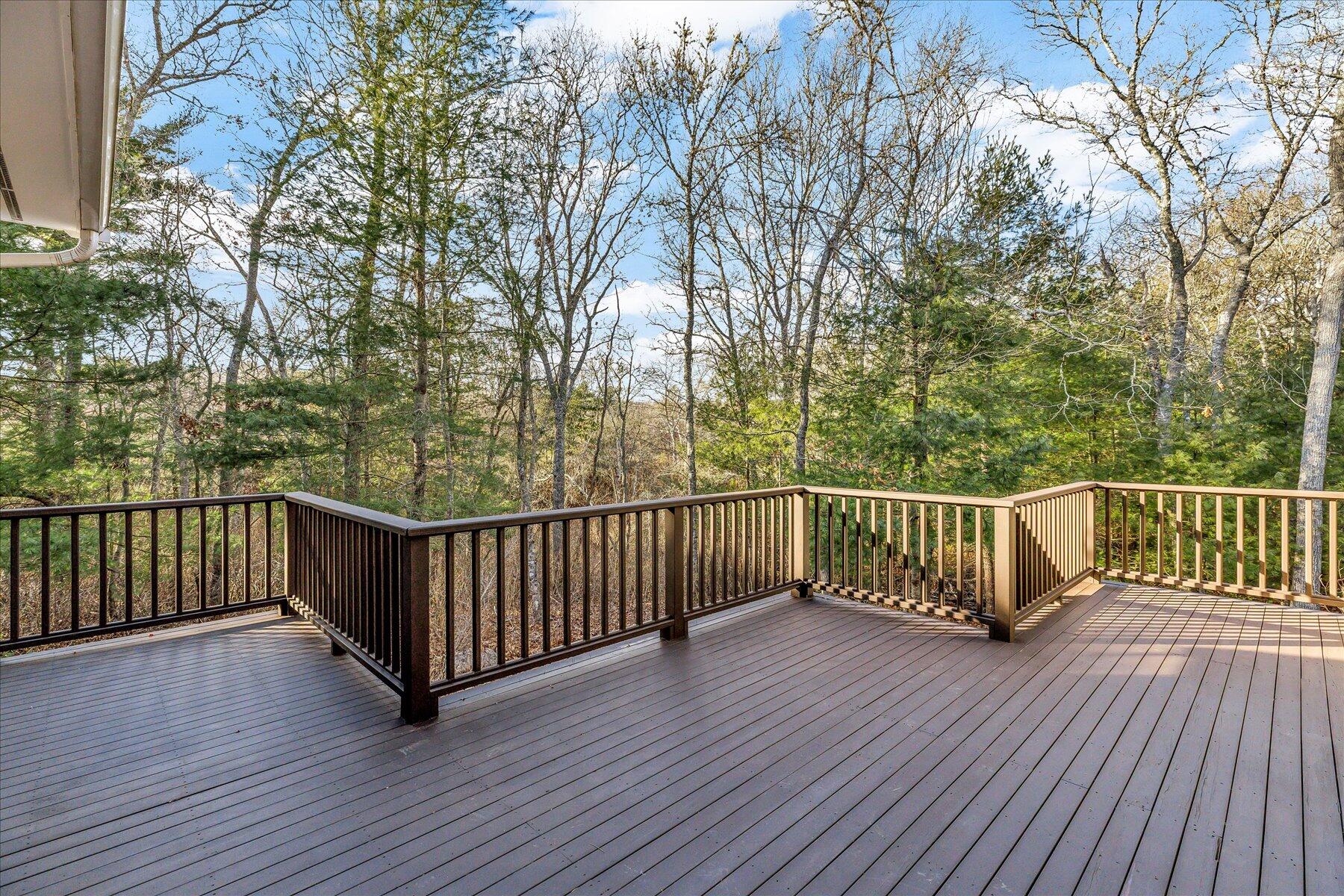 10 Rockledge Drive