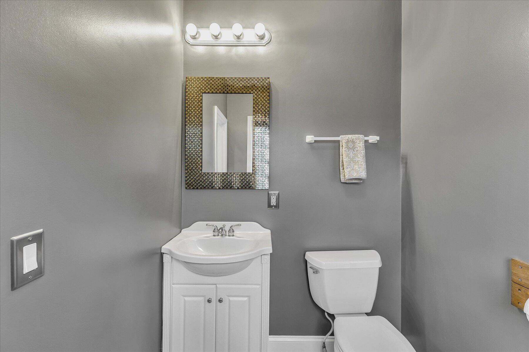 10 Rockledge Drive