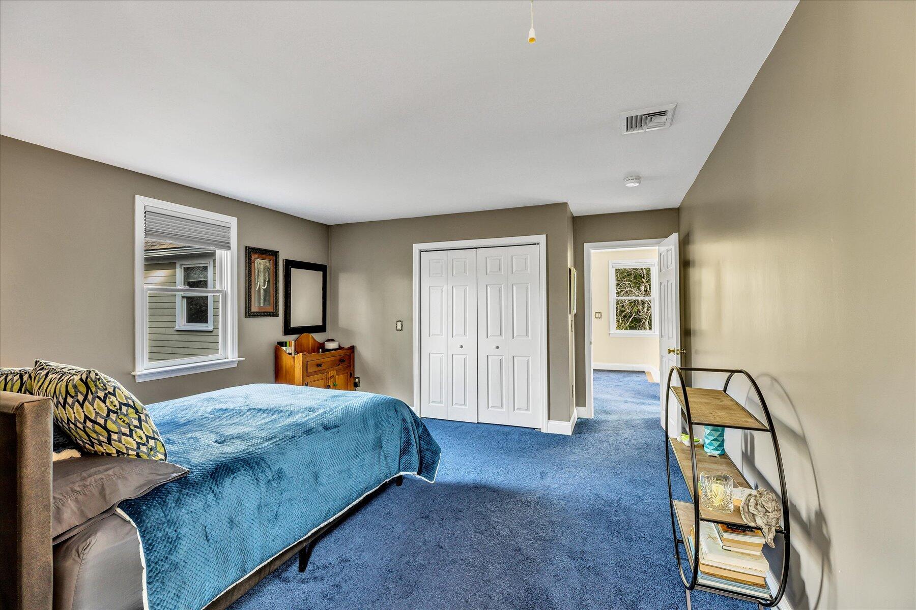 10 Rockledge Drive