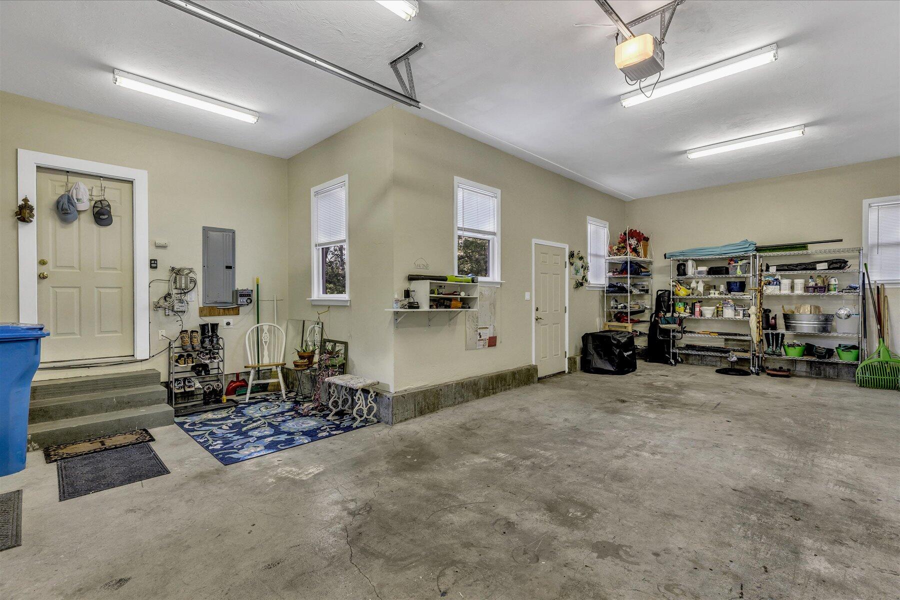 10 Rockledge Drive