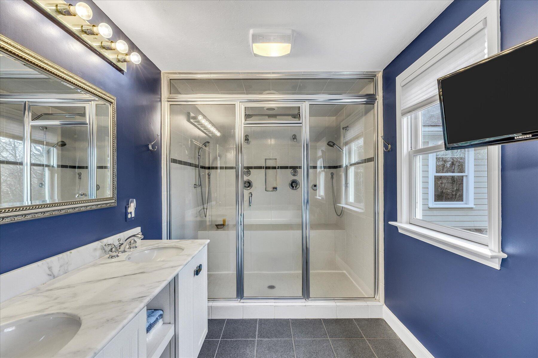 10 Rockledge Drive