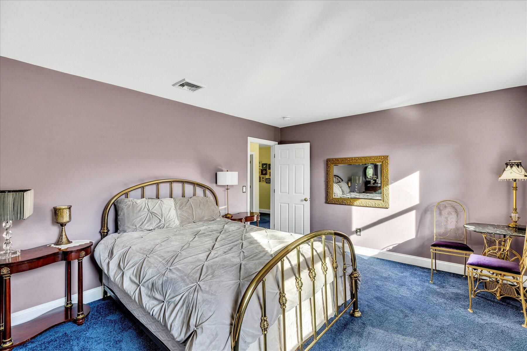 10 Rockledge Drive