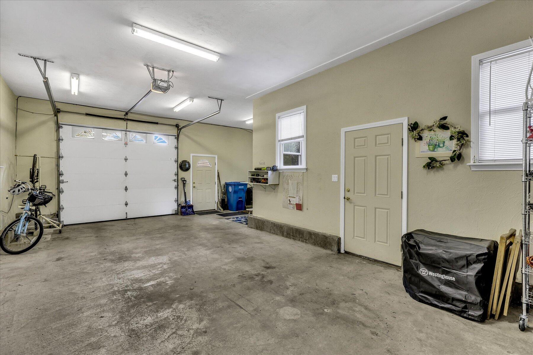 10 Rockledge Drive