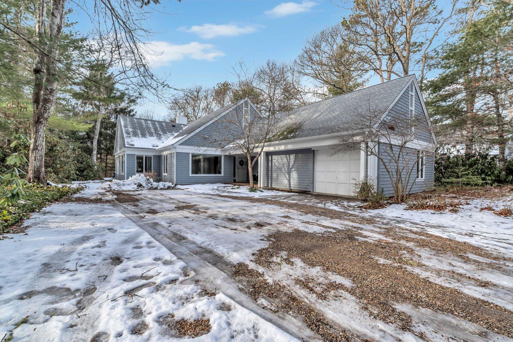 164 Coonamessett Circle Hatchville MA