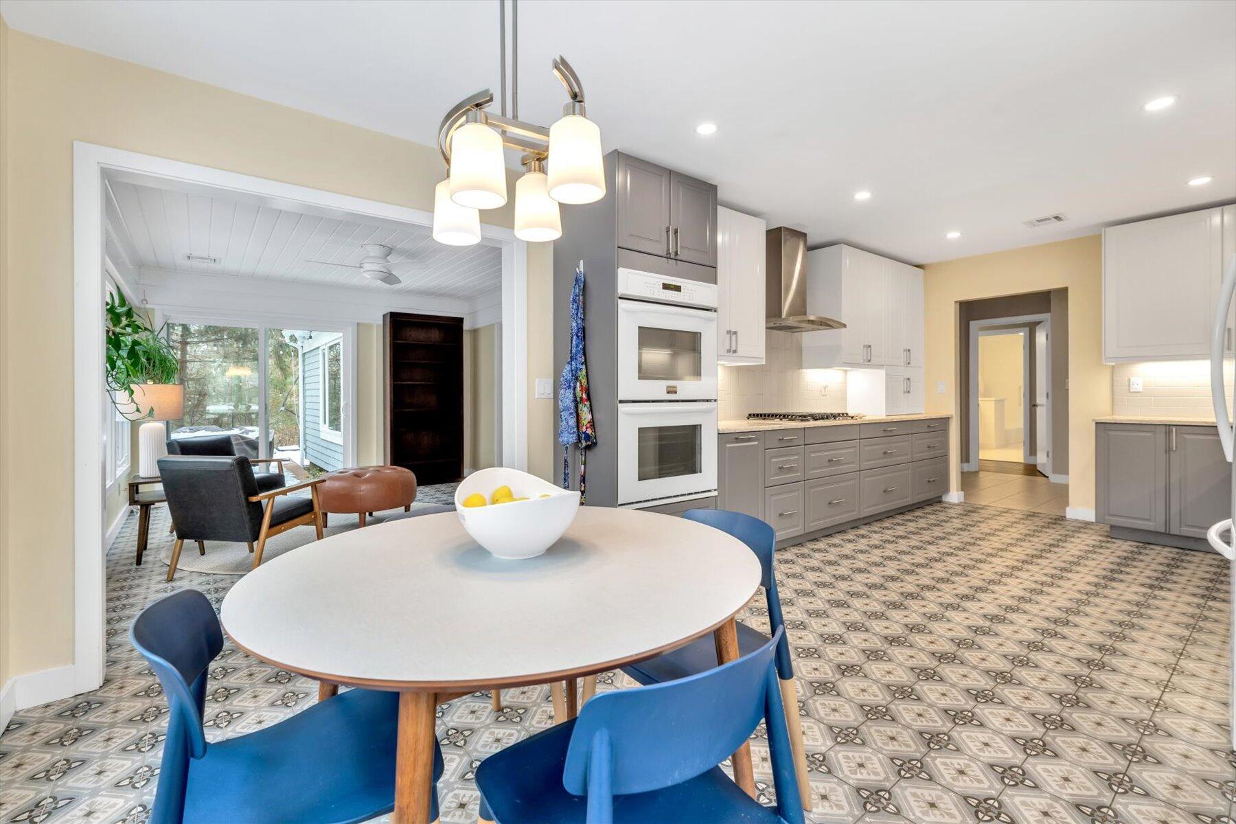 164 Coonamessett Circle