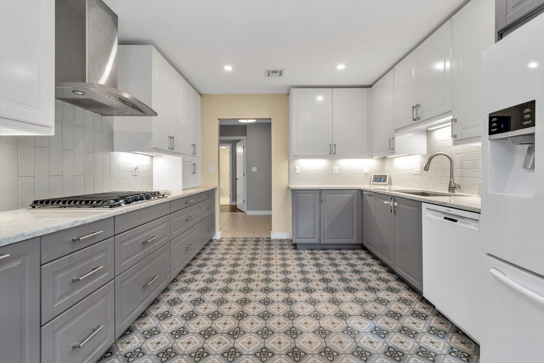 164 Coonamessett Circle