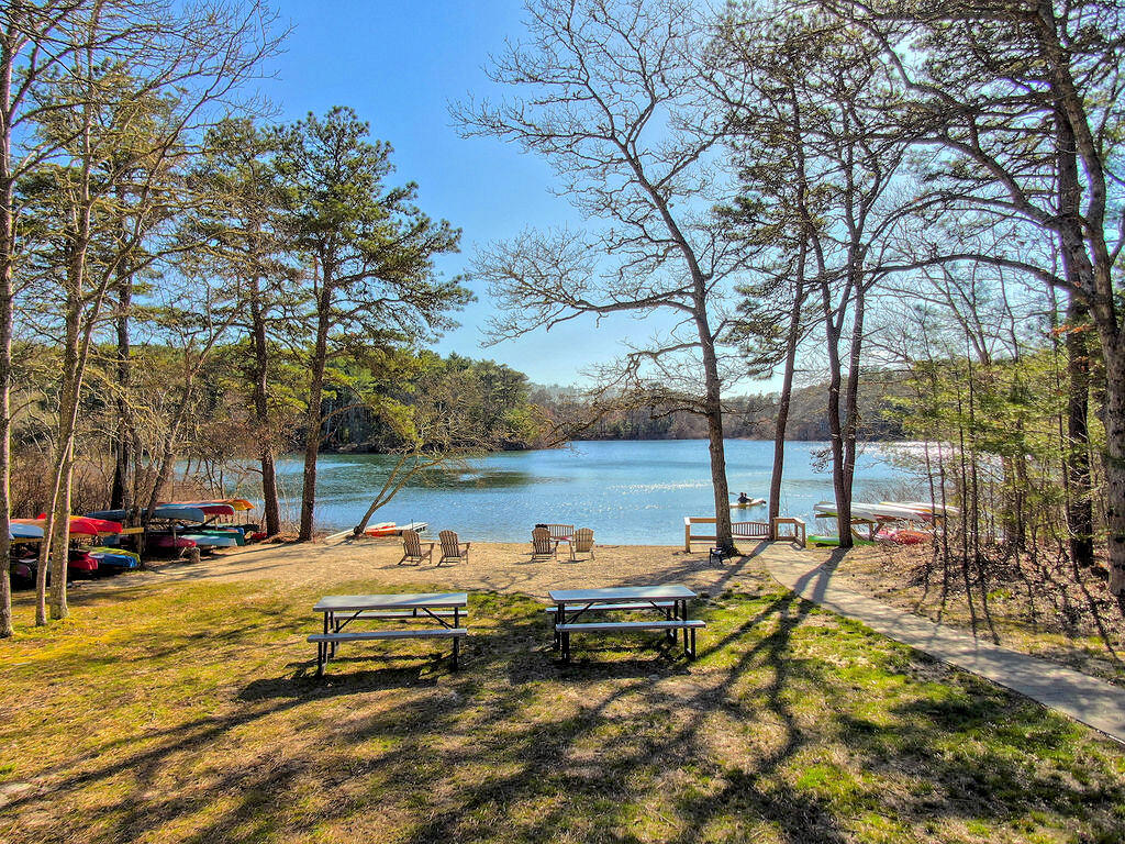 164 Coonamessett Circle