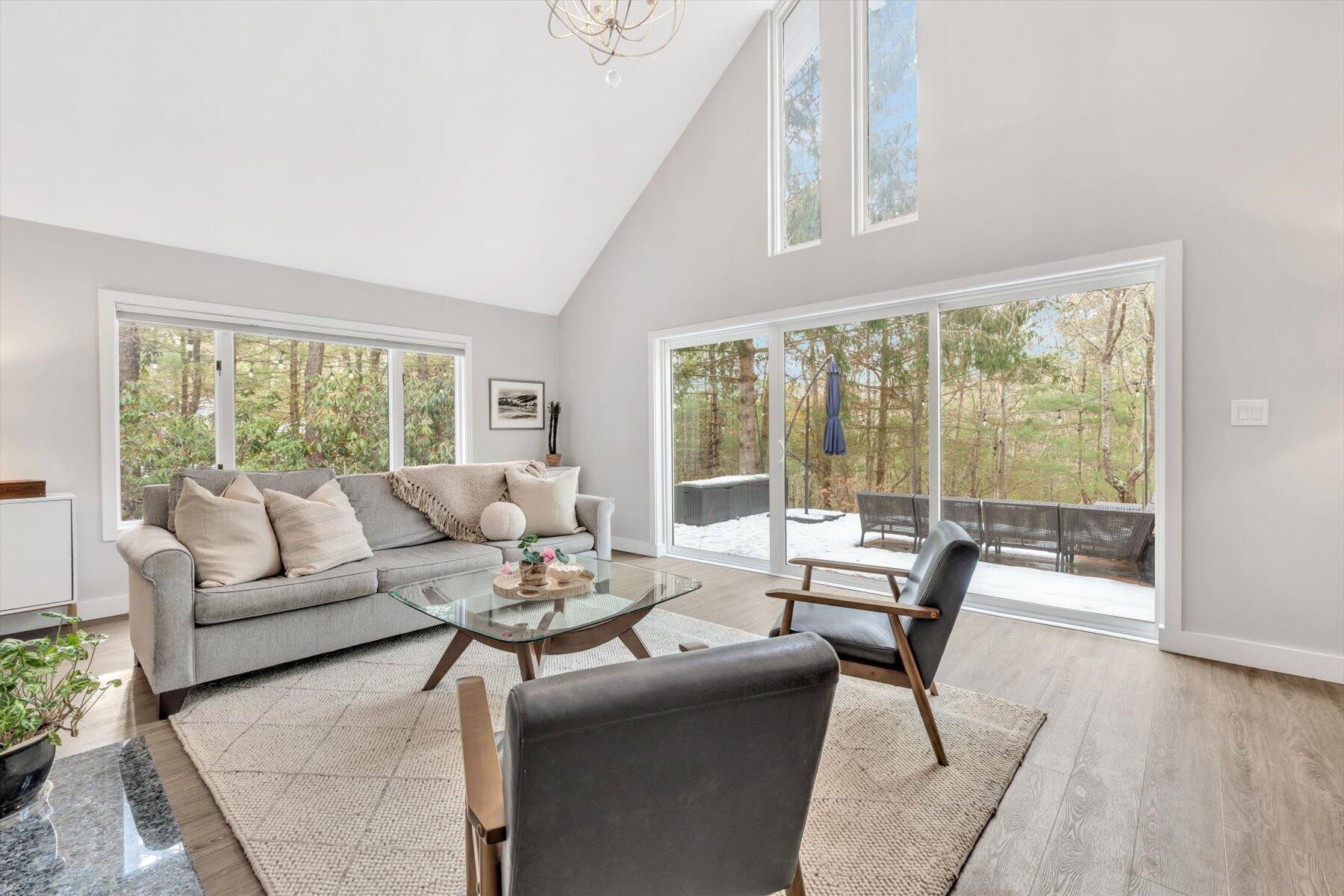 164 Coonamessett Circle