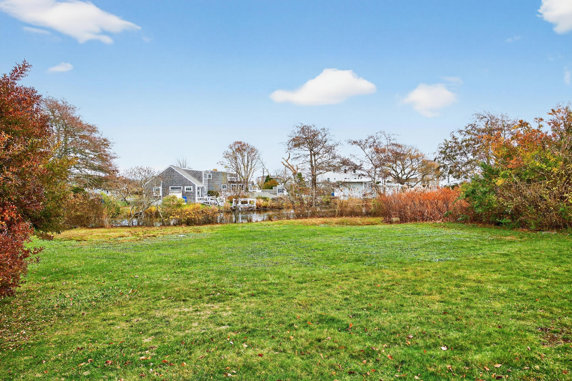 15 Hedge Lane