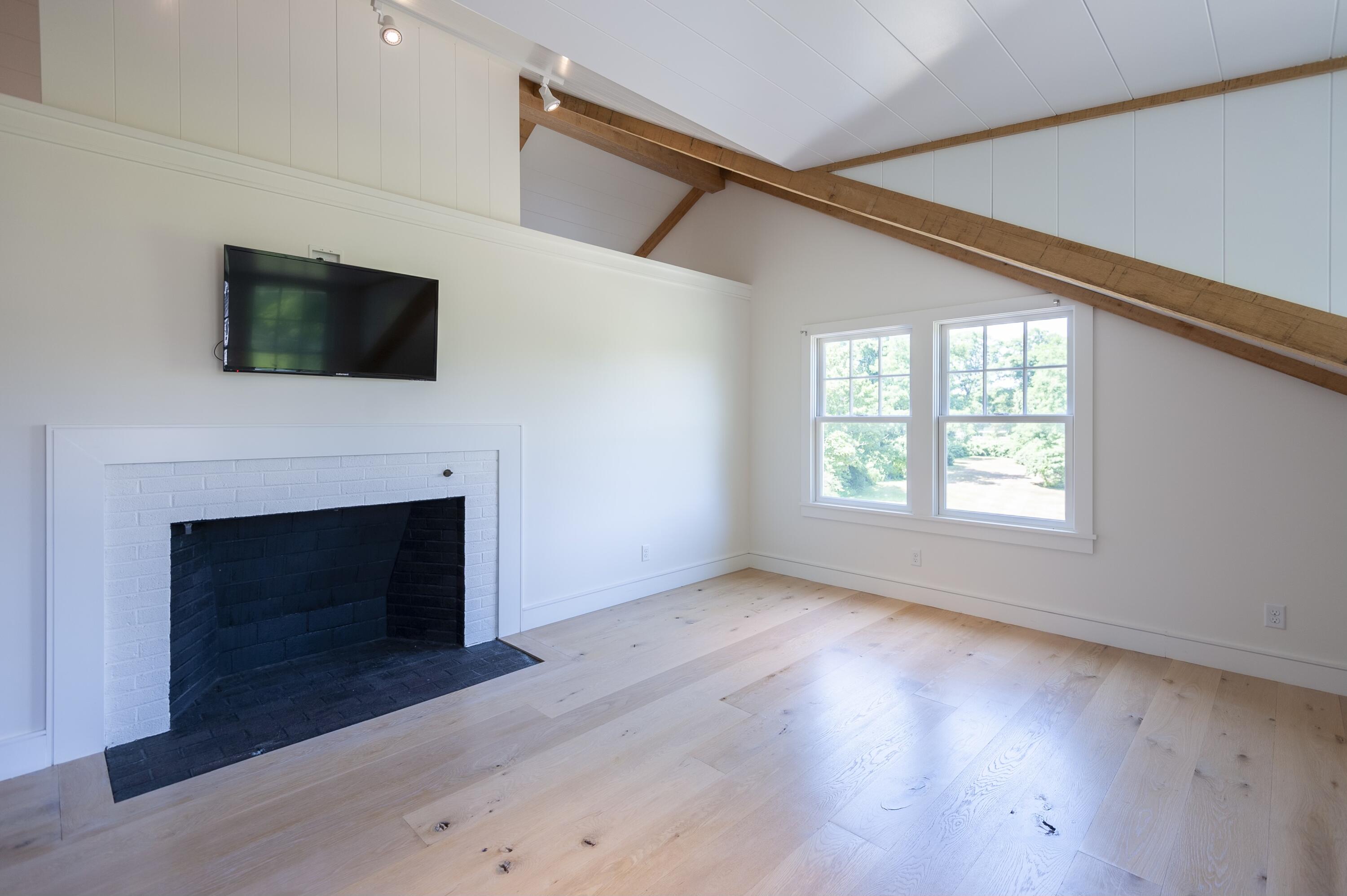 550 W Falmouth Highway Unit: Unit 3