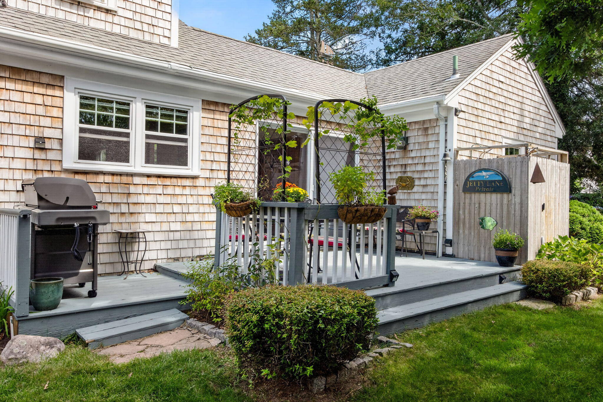16 Jetty Lane