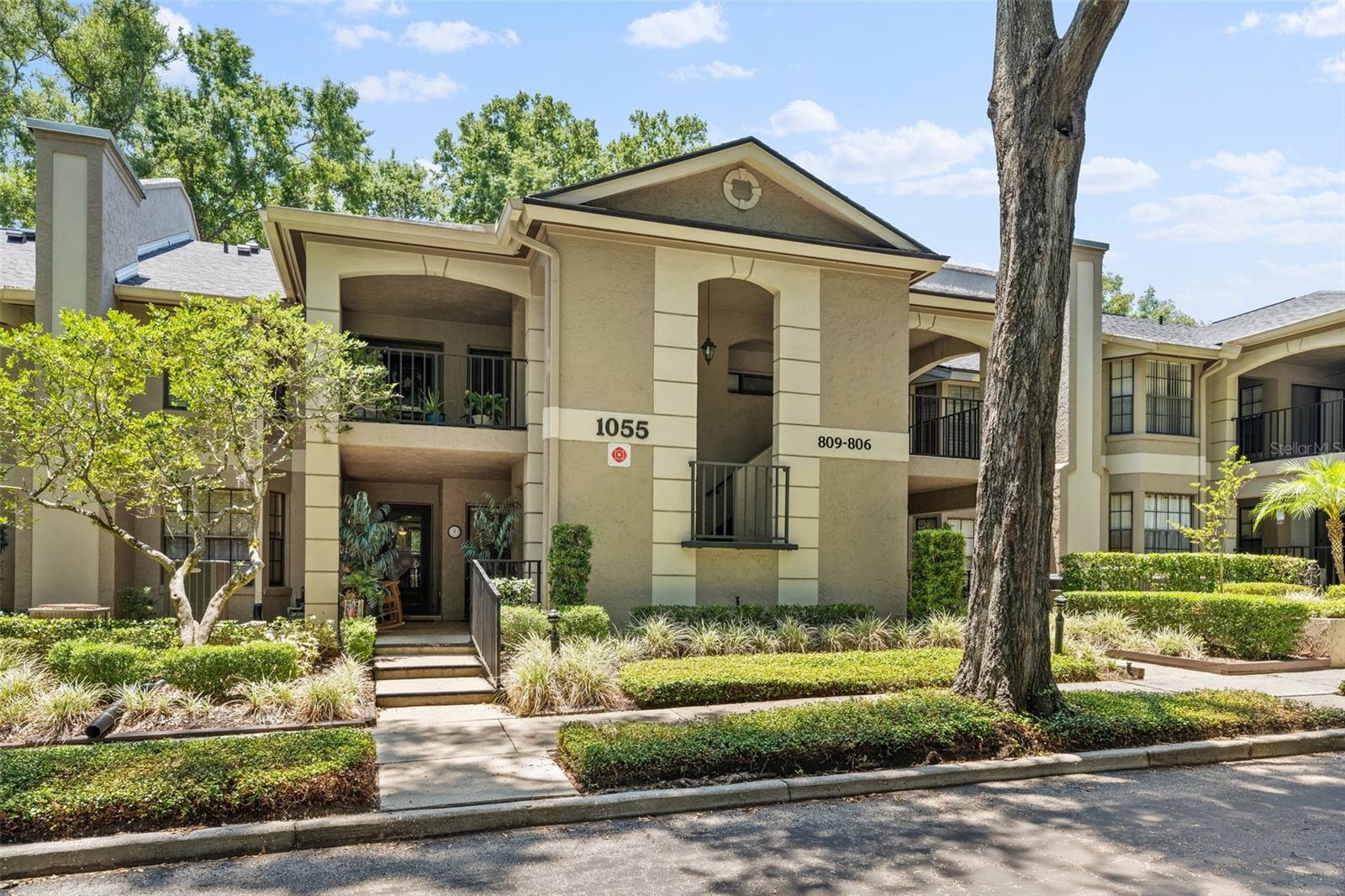 1055 KENSINGTON PARK DR #808