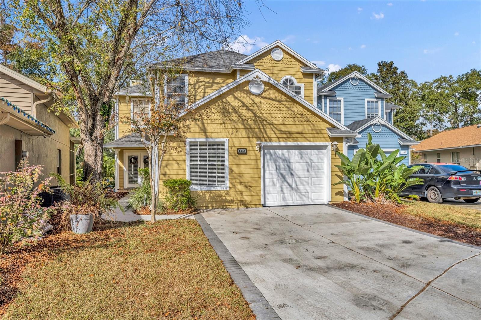 1445 CREEKSIDE CIR