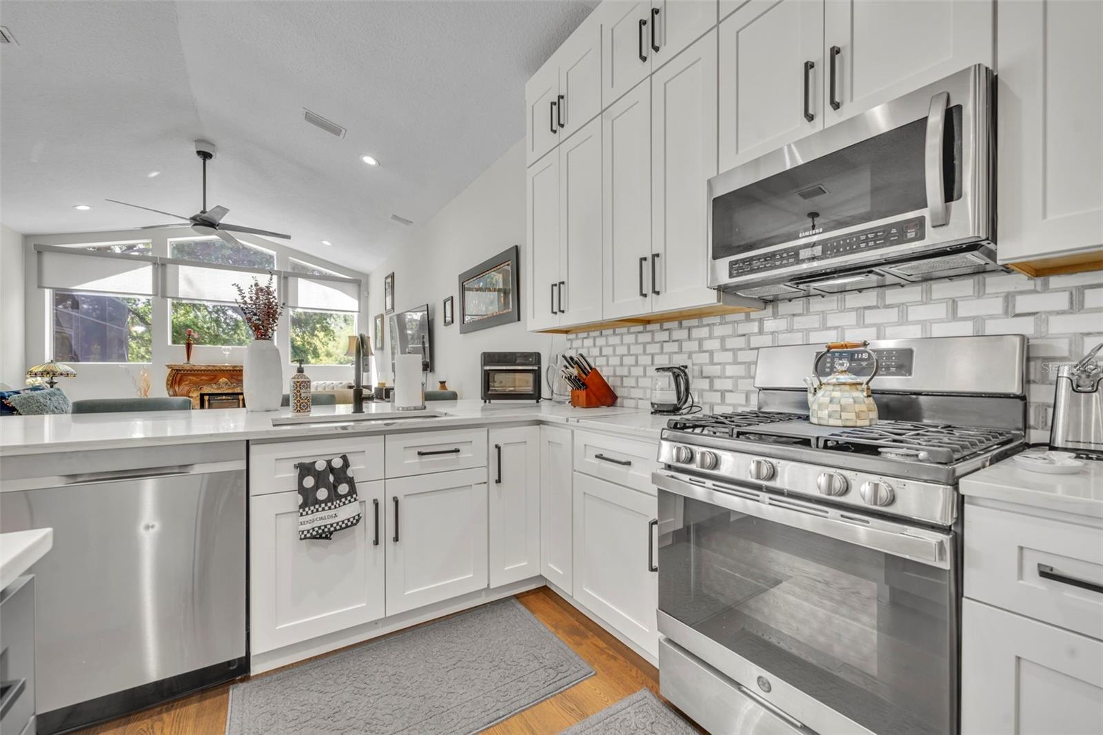 13536 SUNSET LAKES CIR